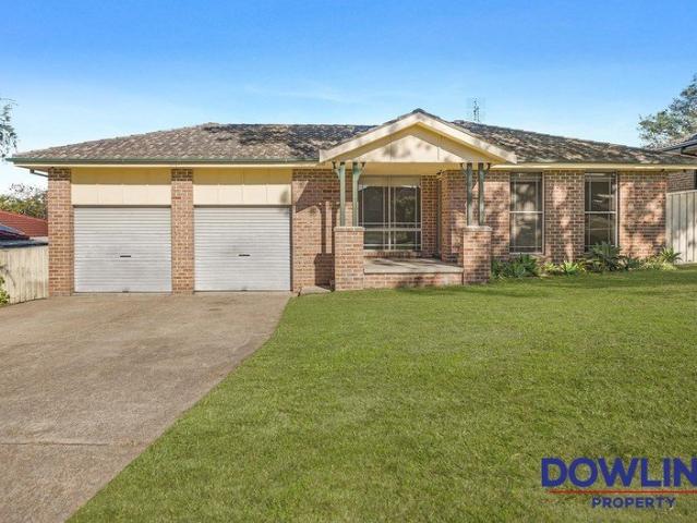 Comfortable Family Living in a Convenient Location!