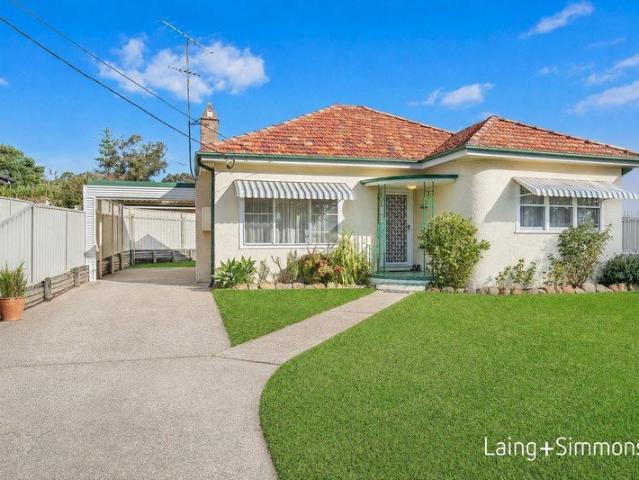 Comfortable Family Living in a Convenient Location