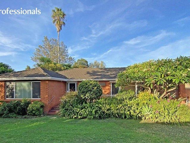 Comfortable Family Living in a Convenient Location!