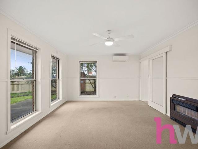 Comfortable Family Living in a Convenient Location