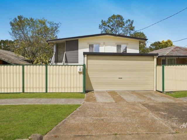 Comfortable Family Living in a Convenient Location