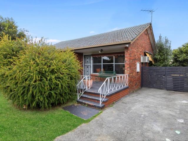 Comfortable Family Living in a Convenient Location