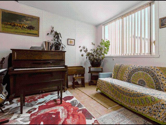 Comfortable Family Living in a Convenient Location
