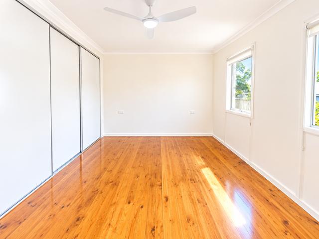 Comfortable Family Living in a Convenient Location !