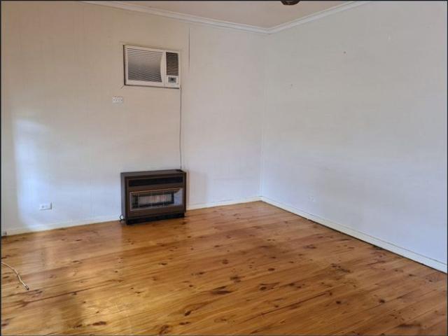 Comfortable Family Living in a Convenient Location