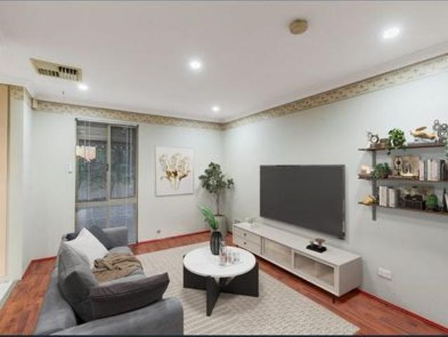 Comfortable Family Living in a Convenient Maddington Location