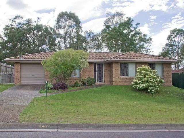 Comfortable Family Living in a Convenient Mount Warren Park Location