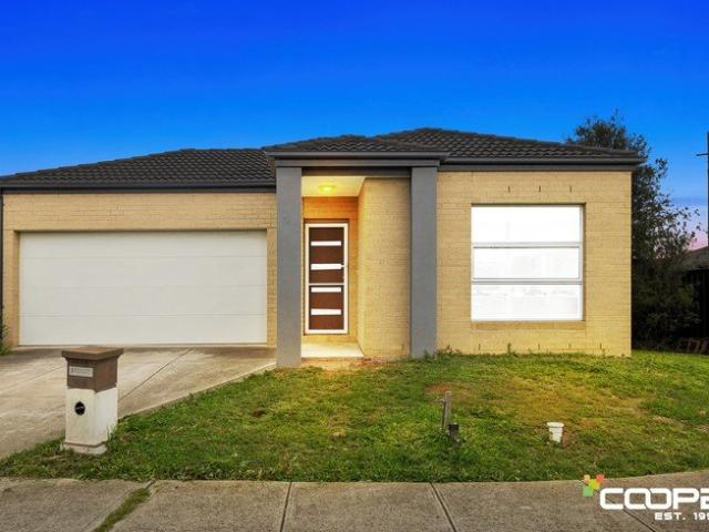 COMFORTABLE FAMILY LIVING IN A CONVENIENT POINT COOK LOCATION