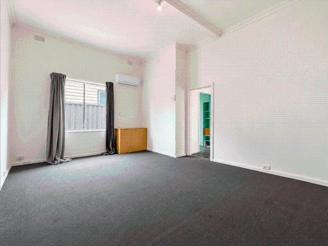 Comfortable Family Living in a Convenient Preston Location