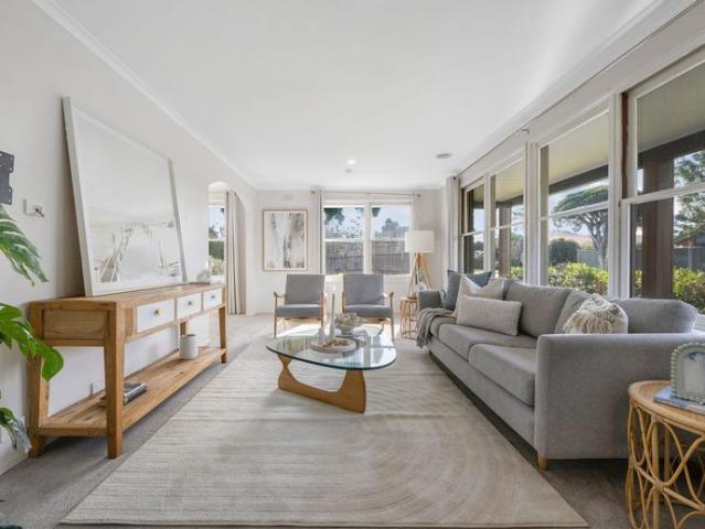 Comfortable Family Living in a Convenient Seaford Location