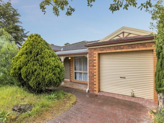 Comfortable Family Living in a Convenient South Morang Location