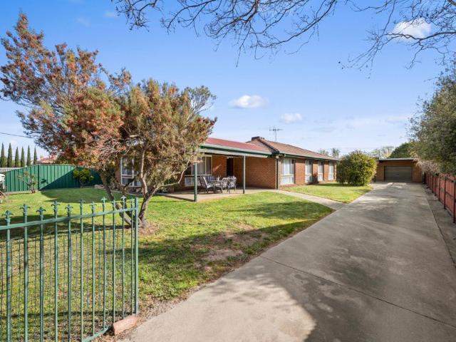 Comfortable Family Living in a Sought After Benalla Location