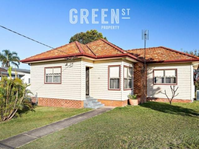 Comfortable Family Living in a Superb Windale Location