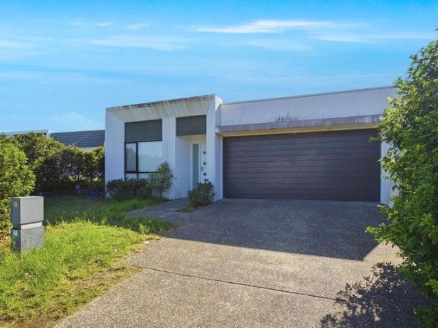 Comfortable Family Living in a Peaceful Community