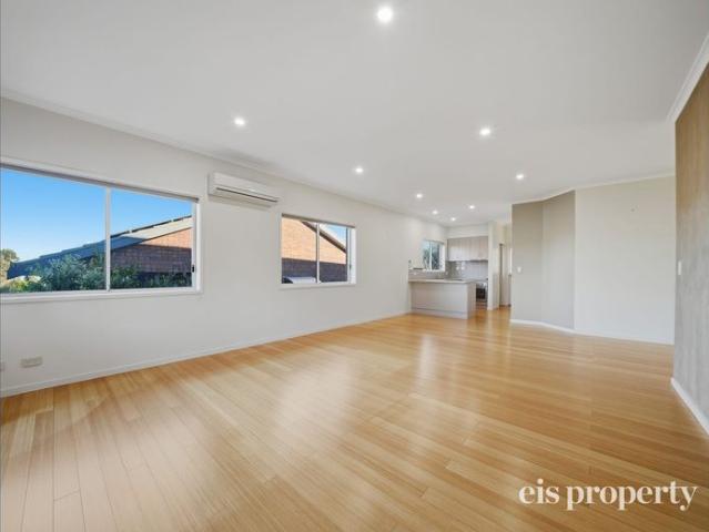 Comfortable Family Living In A Peaceful Location