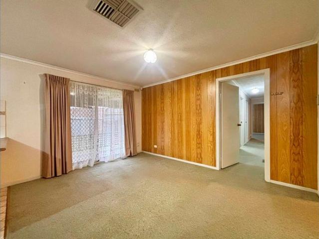 Comfortable Family Living in a Peaceful Parkside Location