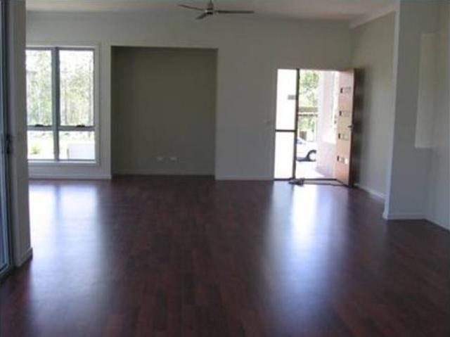Comfortable Family Living in a Peaceful Waterford Setting!