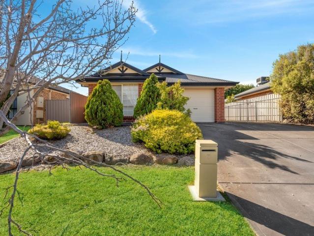 Comfortable family living in a prime Sheidow Park location don't miss this one!
