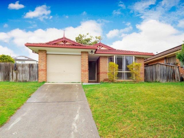 Comfortable Family Living in a Prime Stanhope Gardens Location