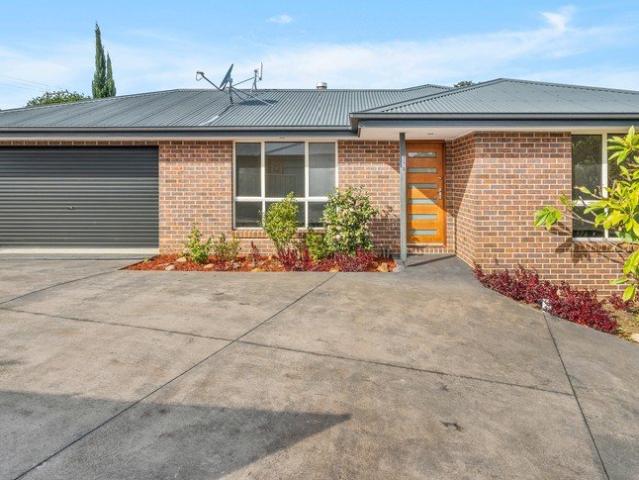 COMFORTABLE FAMILY LIVING IN A PRIME ULLADULLA LOCATION