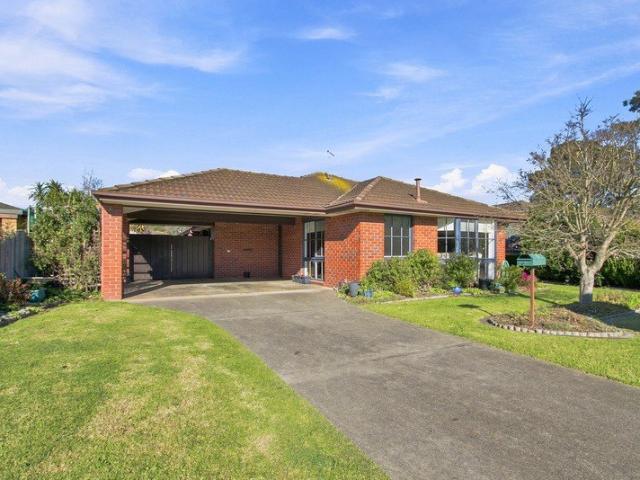 Comfortable Family Living in a Quiet Court Location