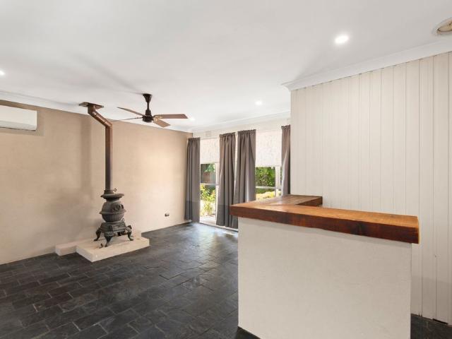 Comfortable Family Living in a Quiet Court Location