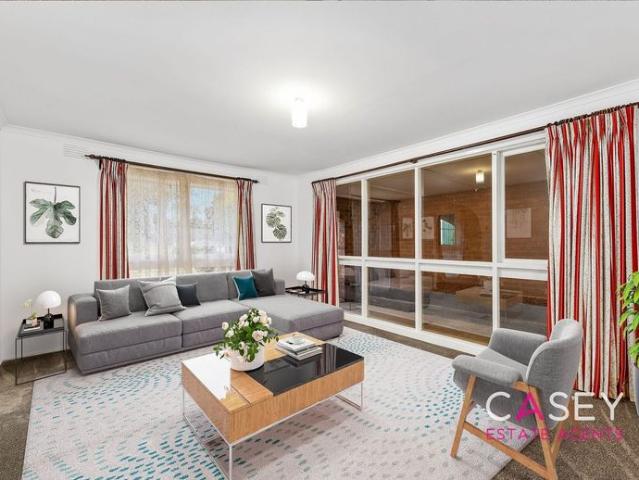 Comfortable Family Living in Central Cranbourne