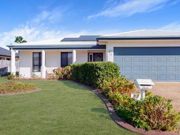 Comfortable Family Living in Central Locale!