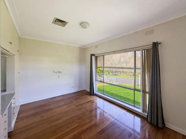 Comfortable Family Living in Central Wodonga