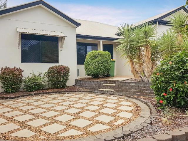 Comfortable Family Living in Convenient Douglas