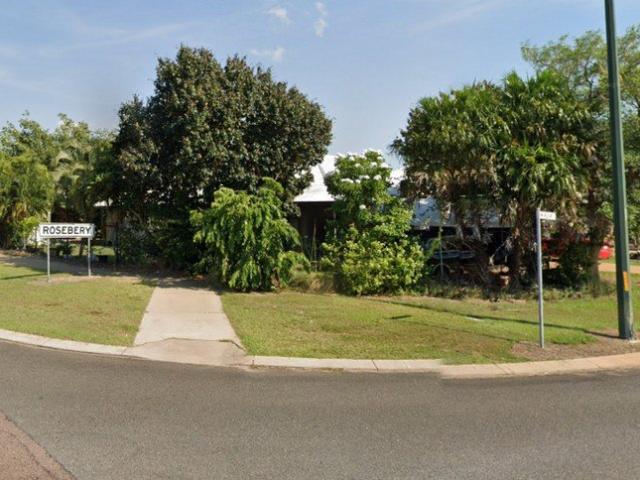 Comfortable Family Living in Convenient Rosebery