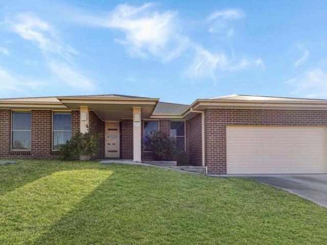Comfortable Family Living in Llanarth