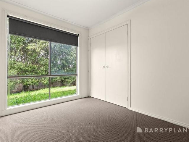 Comfortable Family Living in Pakenham Locatio