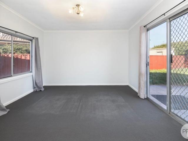 COMFORTABLE FAMILY LIVING IN PRIME WENDOUREE LOCATION
