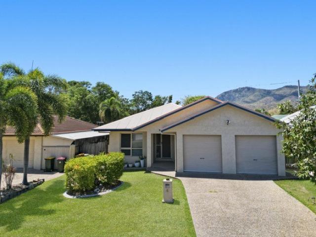 Comfortable Family Living in Riverside Gardens