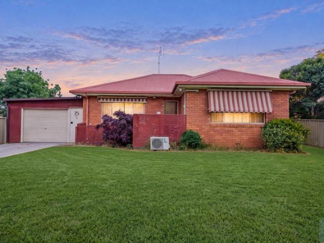 Comfortable Family Living in the Heart of Tocumwal
