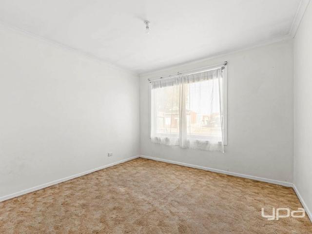 Comfortable Family Living in the Heart of Deer Park