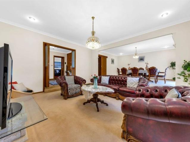 Comfortable Family Living in the Heart of Hoppers Crossing!