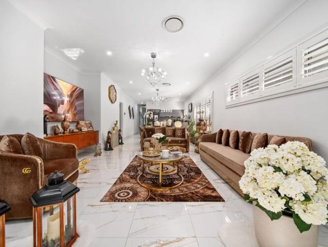 Comfortable Family Living in the Heart of Hoxton Park