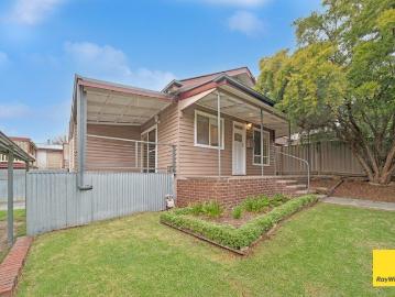 Comfortable Family Living in the Heart of Ironbark
