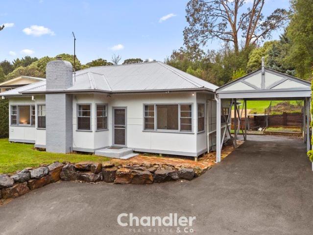 Comfortable Family Living in the Heart of Monbulk