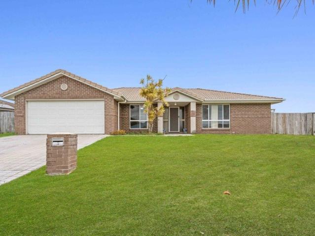 Comfortable Family Living in the Popular Bayridge Heights Estate