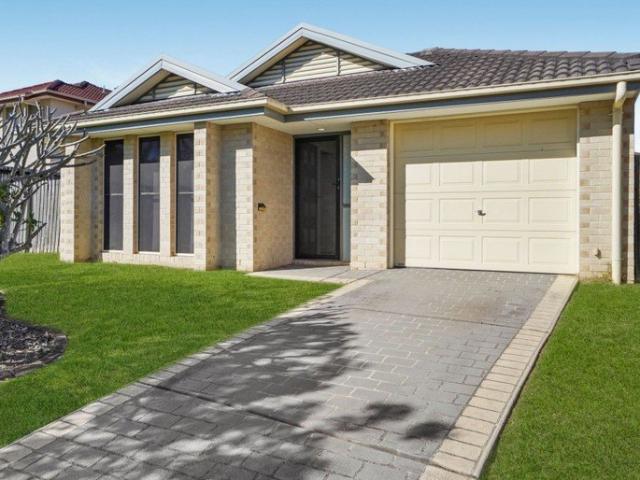 Comfortable Family Living with a Fantastic Outdoor Entertaining Area