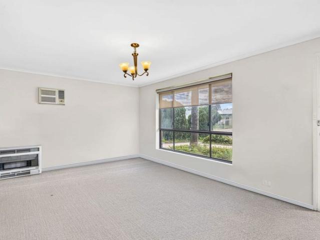 Comfortable Family Living with a Spacious Backyard!