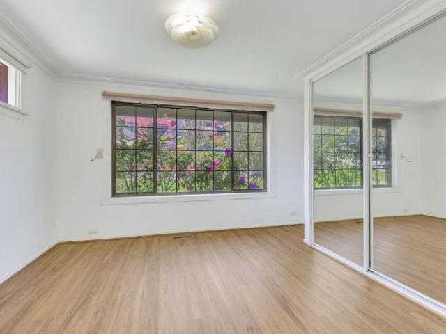 Comfortable Family Living with Beautiful Valley Views