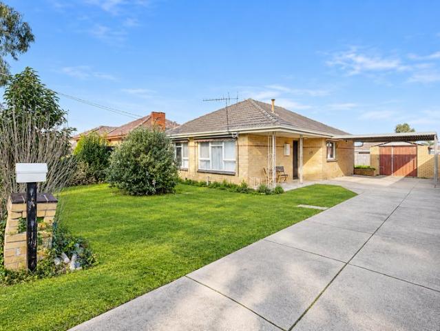 Comfortable Family Living with Generous Outdoor Space