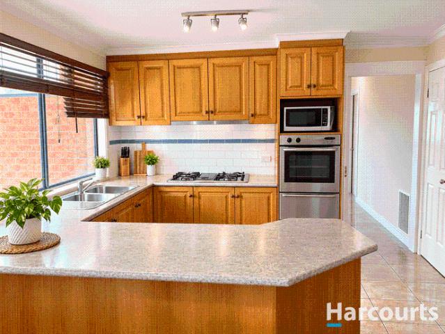 Comfortable Family Living with Great Outdoor Space!