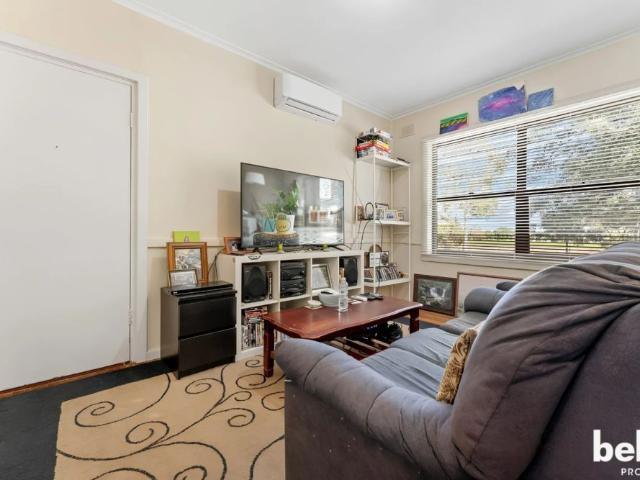 Comfortable Family Living with Fresh Modern Appeal