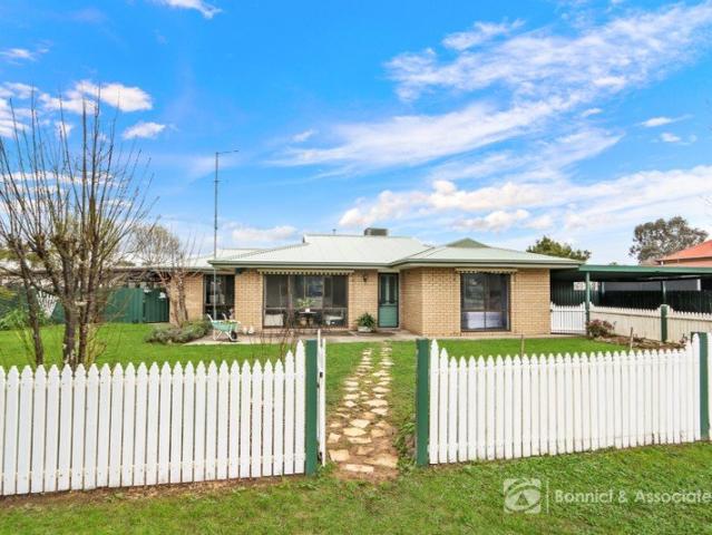COMFORTABLE FAMILY LIVING WITH SPACE AND FUTURE POTENTIAL