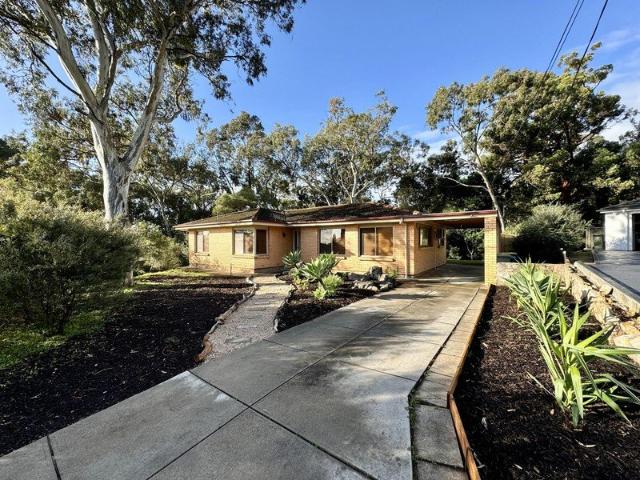 Comfortable Family Living with Spacious Backyard